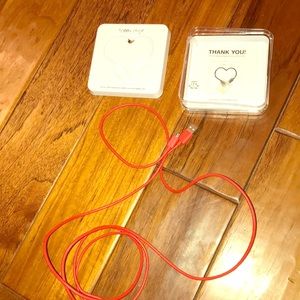 happy plug, smartphone or tablet charger